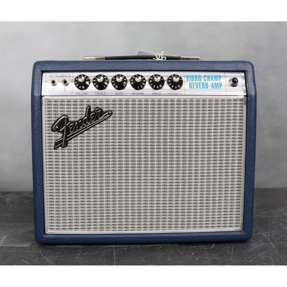 Fender 68 Custom Vibro Navy Guitar Amp