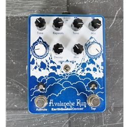 Earthquaker Avalance Run Delay Effect Pedal Preowned